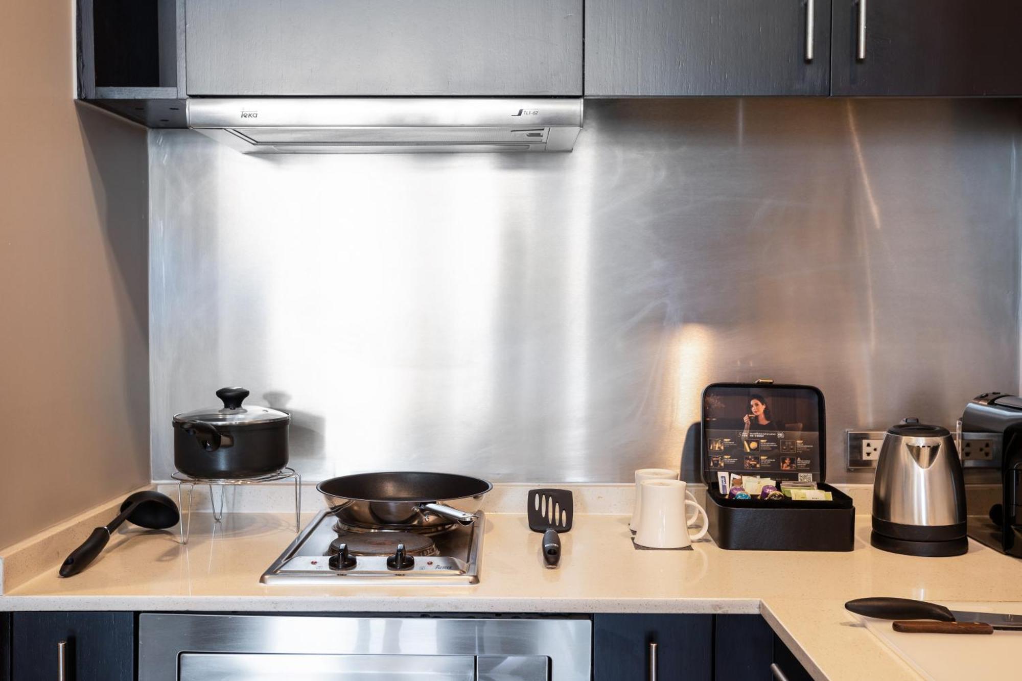 Chatrium Hotel Riverside Μπανγκόκ Εξωτερικό φωτογραφία A smart kitchen